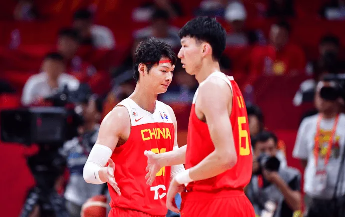 连续8年没有中国球员入选NBA选秀 最后的选择是周琦+王哲林